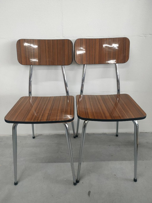 Set of two 1970s Caramel-colored Formica dining chairs and kitchen chairs (chrome-plated).