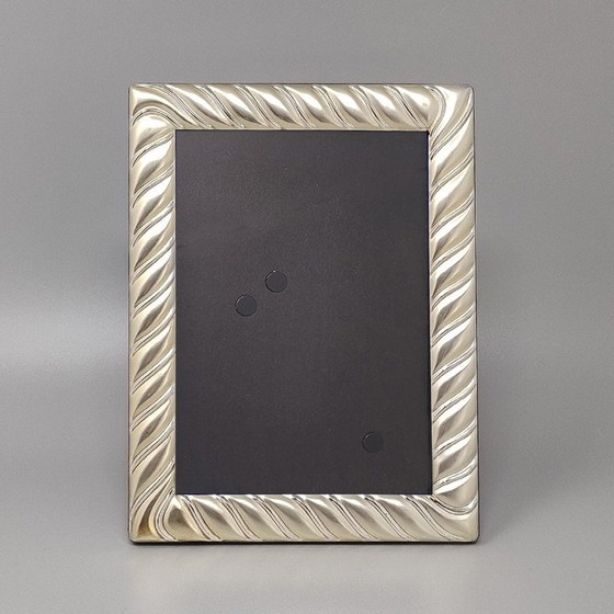 Magnifique cadre photo argenté avec verre, années 1970. Fabriqué en Italie. – Cadres photo, Silver (photo 4 of 5)