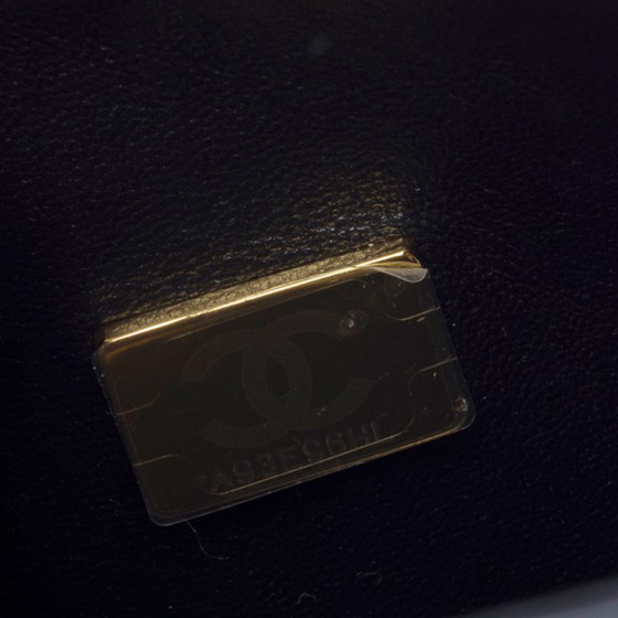 Image 1 of CHANEL Timeless/Classic in schwarzem Leder