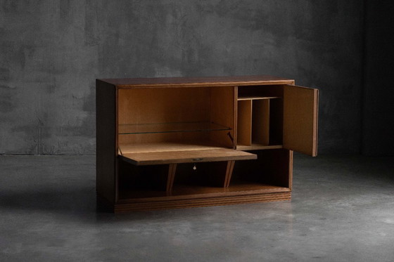 Image 1 of Credenza a doghe modernista, Italia, anni '60