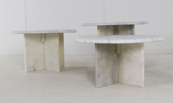 Image 1 of Set di 3 tavolini laterali in marmo, tavolino da caffè a forma di goccia