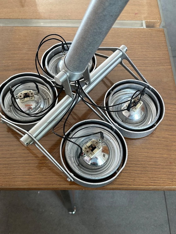 Image 1 of Nomad 4x: Deckenleuchte mit 4 LED-Spots an 1 Arm von Modular