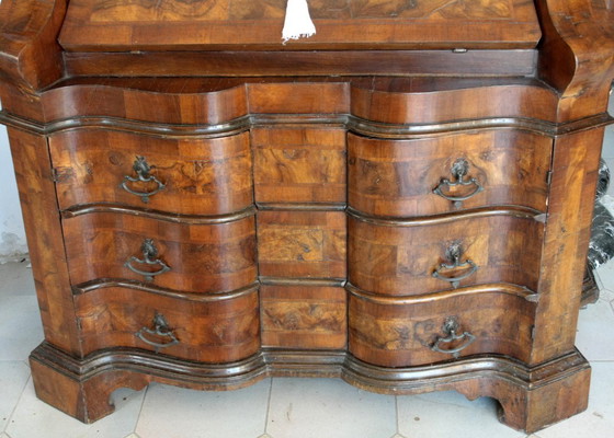 Image 1 of Originele Lombardische Italiaanse trumeau van walnoot en walnootwortelhout, 19e eeuw, Noord-Italië