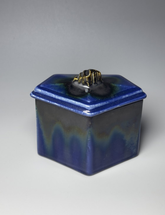 Image 1 of Boîte à couvercle Art Déco – Faïencerie de Thulin, Belgique, v. années 1930