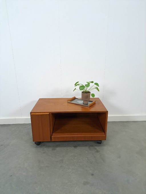 Mueble de TV Komfort de diseño danés en teca, armario para discos LP