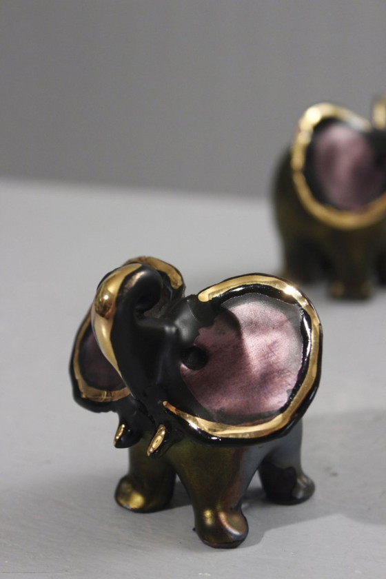Image 1 of Romolo Verzolini & Studio Errevi - Par de elefantes de cerámica negros y dorados, años 70