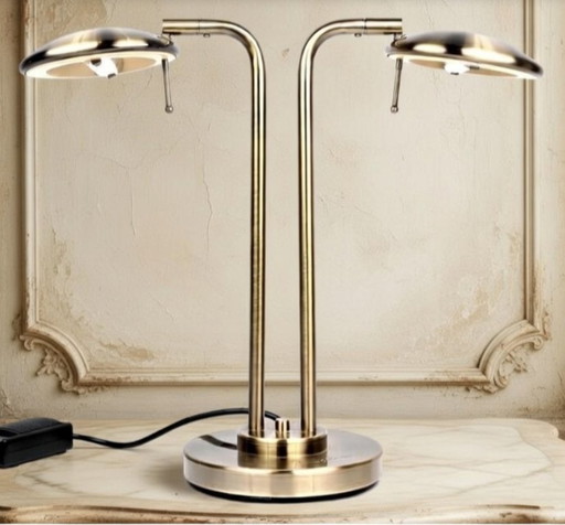 Lampe de table vintage iconique à deux bras, conçue par le célèbre designer néerlandais Jan des Bouvrie