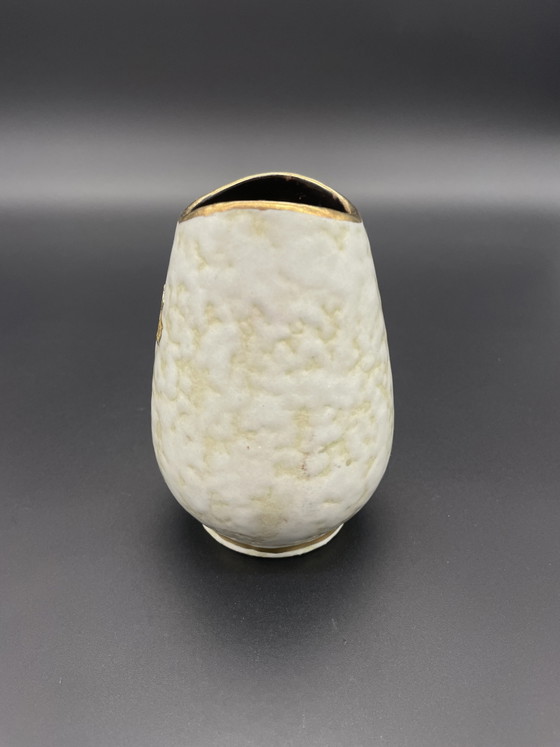 Title of the ad: Small Bay Keramik vase with original label and gold rim – Ceramic (photo 7 of 7)