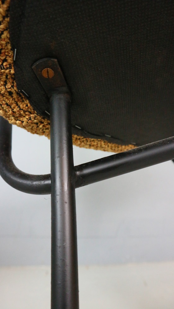 Image 1 of Ensemble de 4 chaises de salle à manger italiennes nouvellement tapissées 1950