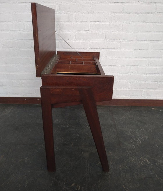 Image 1 of design naaibox/bijzettafeltje Scandinavisch teakhout