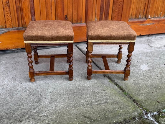 Set of Vintage Colonial Stools in Wood, 1950 (photo 6 of 9)