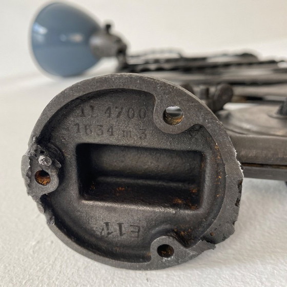 Image 1 of VECCHIA LAMPADA INDUSTRIALE A FISARMONICA "SIEMENS