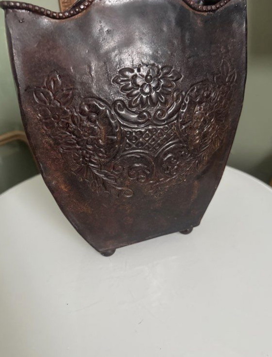 Antieke gebeitelde messing vaas – Vazen, Brass (photo 4 of 7)