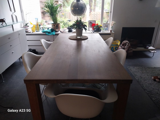 Image 1 of Massief licht eiken houten eettafel