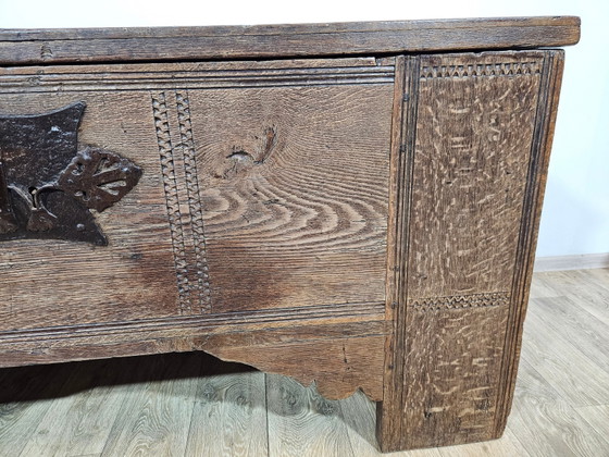 Coffre gothique, 15e siècle – Commodes (photo 3 of 28)