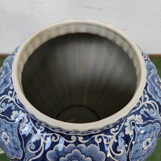 Image 1 of Vaso con coperchio vintage Royal Sphinx Maastricht in porcellana