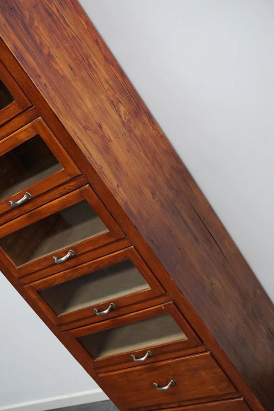 Image 1 of Mobiletto alto da merceria in pino tedesco d'epoca, anni '50