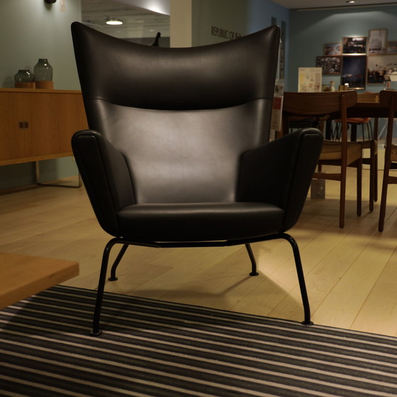 Image 1 of Poltrona ad ala Carl Hansen CH445