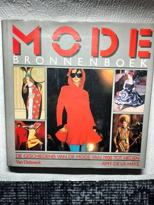 (W038) Libro de consulta sobre moda (edición holandesa) Amy De La Haye