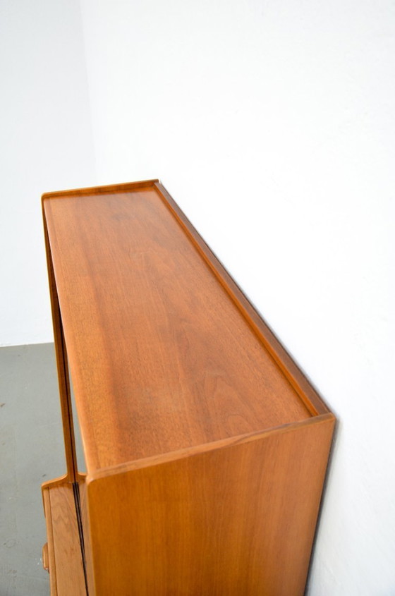 Image 1 of Vetrina vintage anni '60 in noce