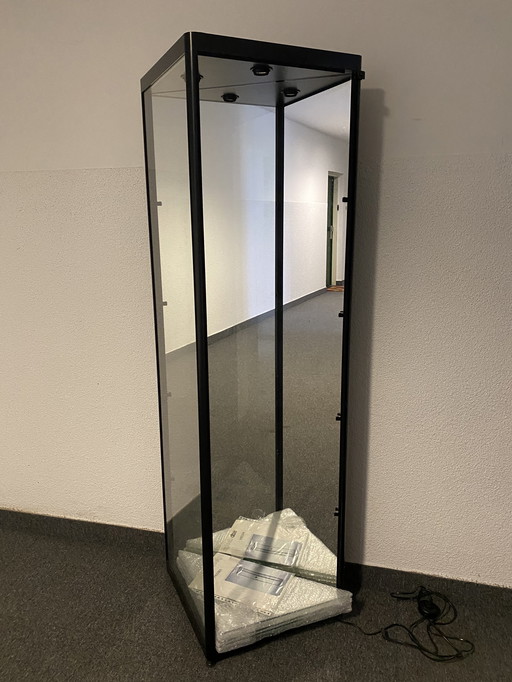Glasierte Hoekvitrine (Prisma) mit Beleuchtung | SDB-Design