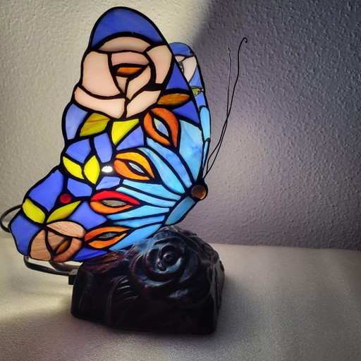 Lampe de table papillon en vitrail bleu et multicolore