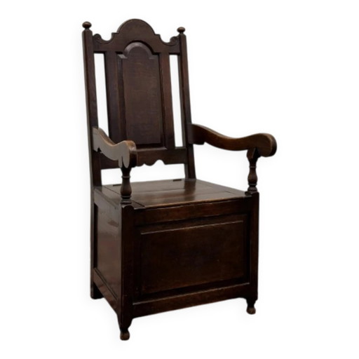 Klassieke Engelse commode stoel uit de 17e eeuw