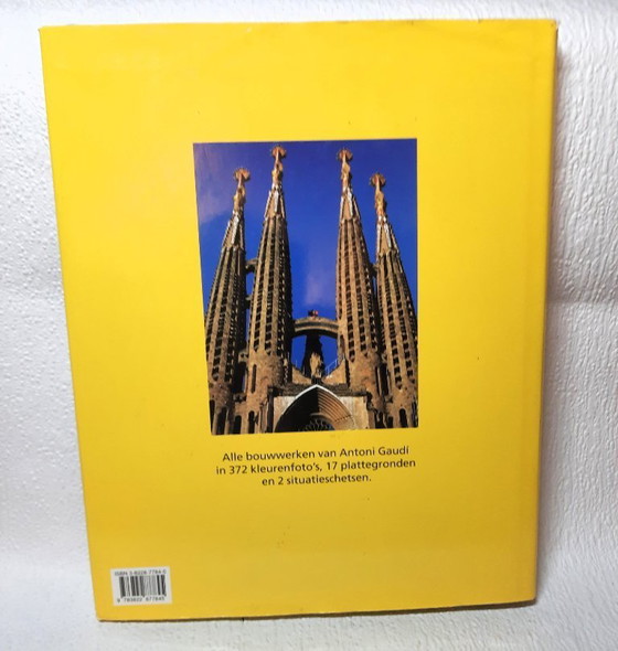 Image 1 of (W026) Antoni Gaudí Pocket Book – All Buildings | Coffee Table Book Architecture