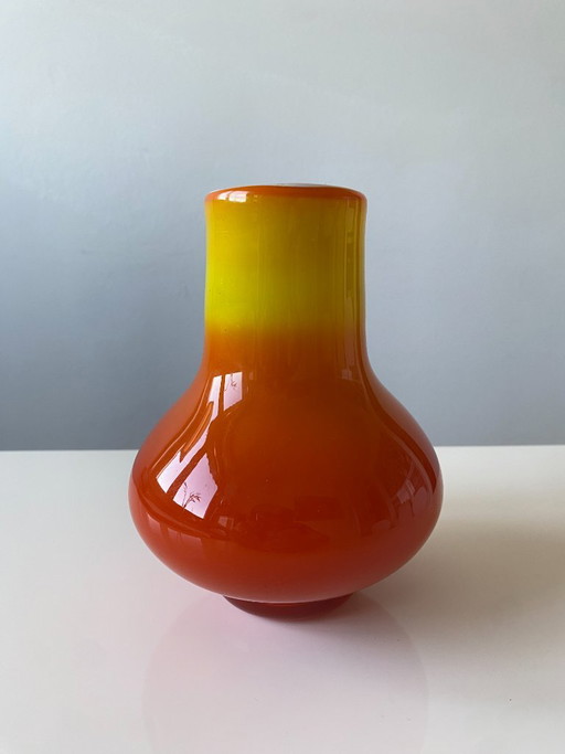 Vintage Joegoslavische vaas van kunstglas, toegeschreven aan Dragan Drobnjak, jaren 70. – vazen