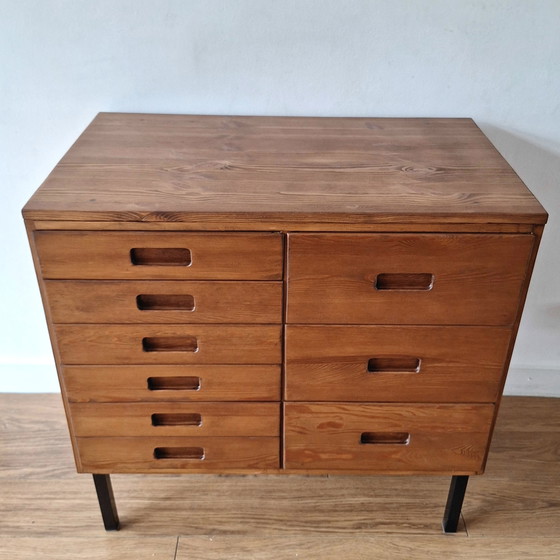 Image 1 of commode vintage