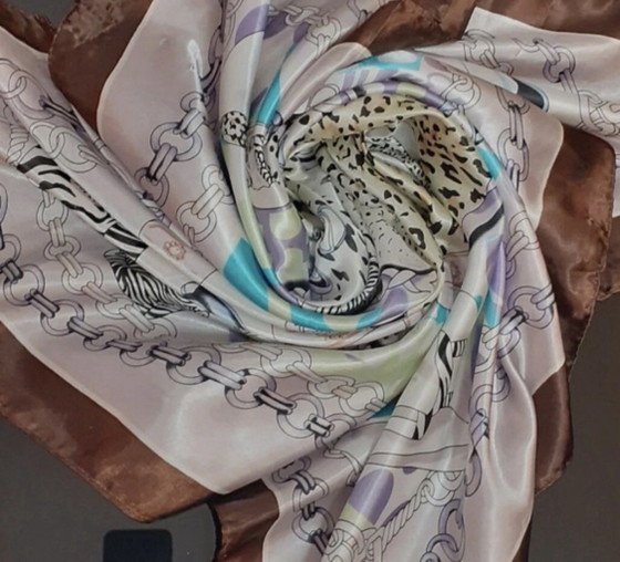 Sciarpa accessorio moda 90x90 in seta - Romeo Gigli – Roméo Gigli, Regali, Silk (photo 8 of 12)