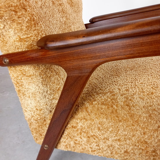 Image 1 of Poltrona Wingback anni '50 | restaurata | Gialla