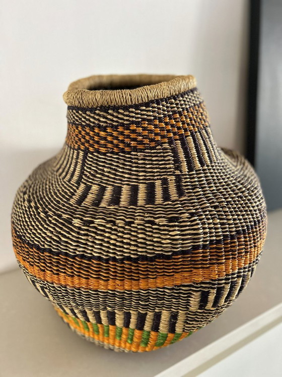 Image 1 of Handwoven basket / vase – from a cooperative in Africa