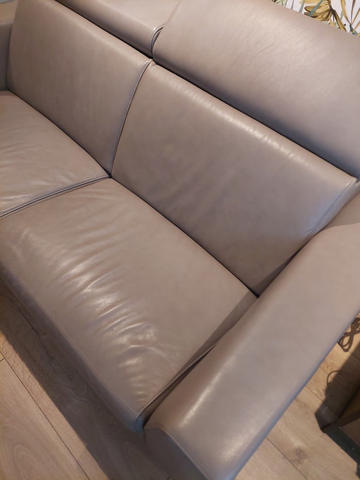 Leolux 2,5 - seater leather sofa - taupe