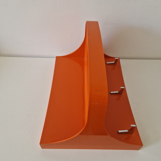 Image 1 of Oranje wandplank met kapstok spaceage jaren 70 