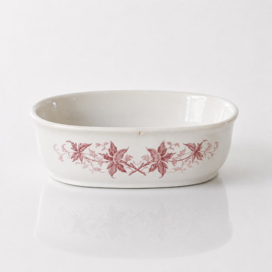 Image 1 of 19th-century soap dish from the Maastricht "Spring" collection, ironstone