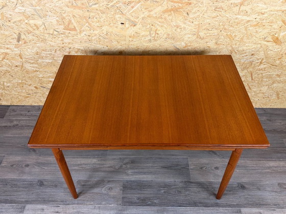 Image 1 of Table de salle à manger en teck des années 1960/70, design danois moderne, Danemark