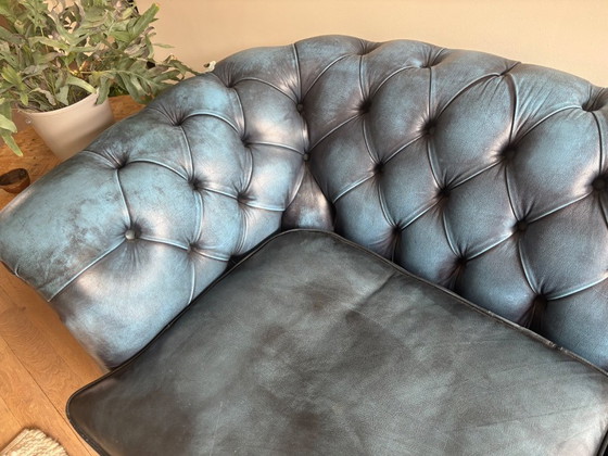 Image 1 of Divano Chesterfield a 2 posti
