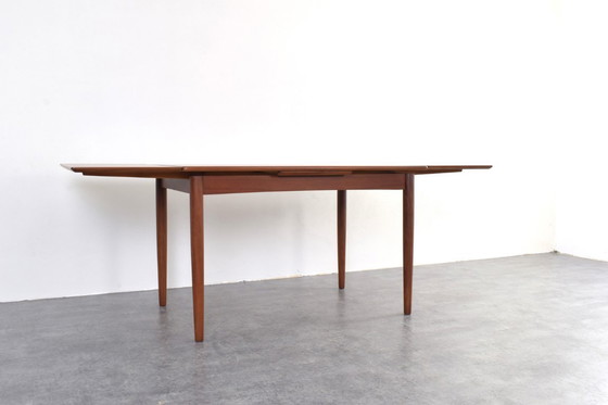 Image 1 of Table de salle à manger extensible en teck danois, style milieu du XXe siècle, années 1960.