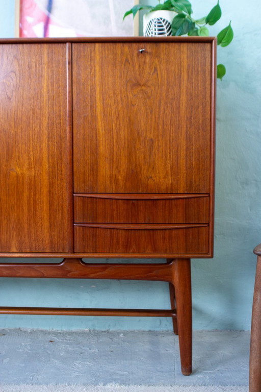 Vintage teakhouten dressoir Svend Aage Madsen Deense jaren 60