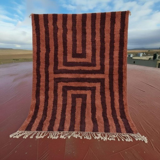 Cremefarbener marokkanischer Teppich mit geometrischen Mustern, 250 cm x 150 cm