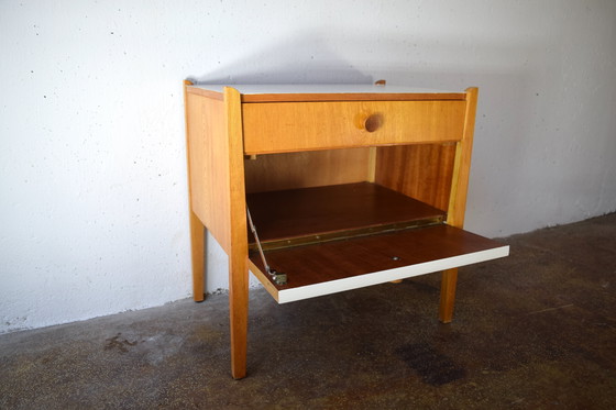 Image 1 of Nachtkastje vintage uit 1960