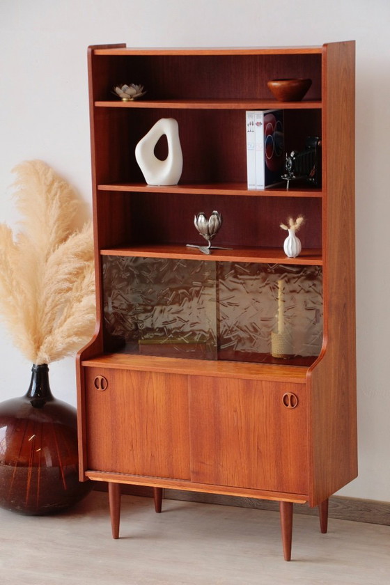 Image 1 of Librería escandinava de teca con frente de cristal