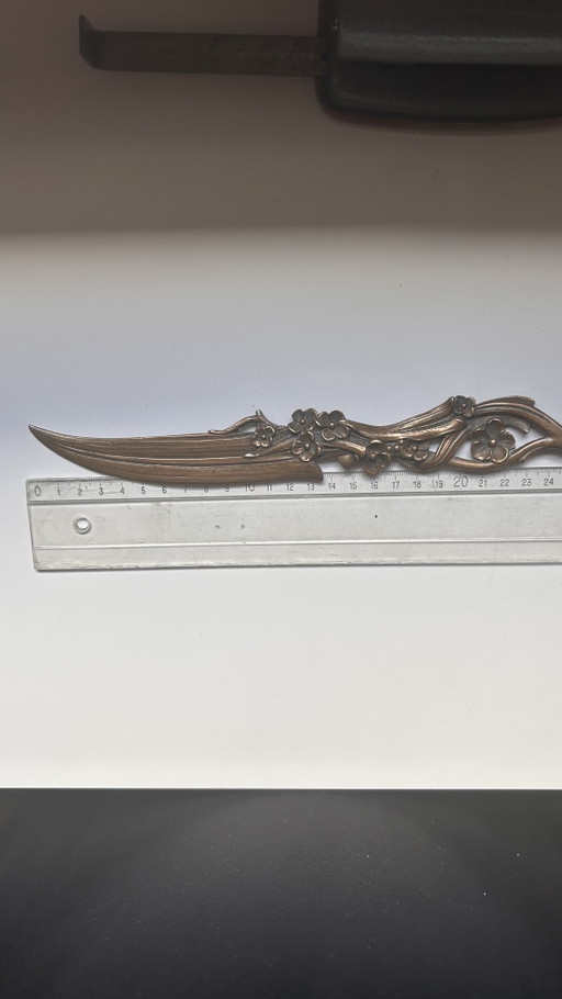 Brieföffner im Art-Deco-Stil – decoratieve objecten, Bronze