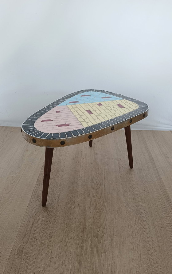 Image 1 of Table d'appoint en mosaïque des années 1950