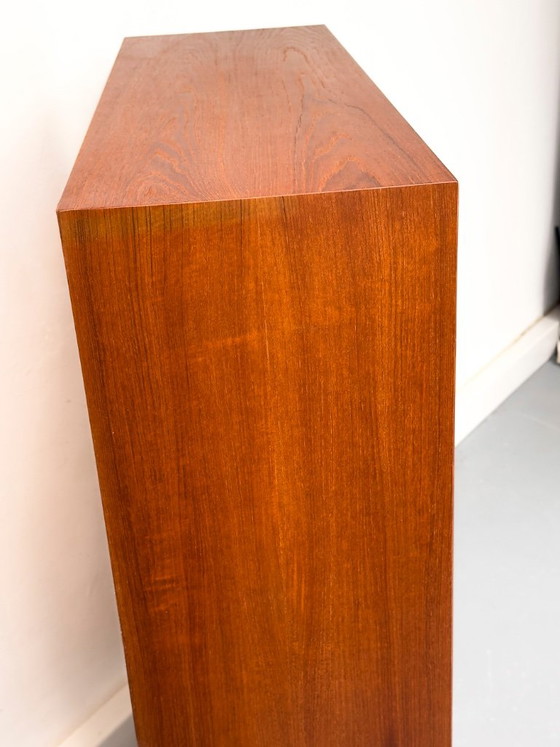 Armario de teca de mediados de siglo, década de 1960. – Aparadores altos, Wood (photo 14 of 18)