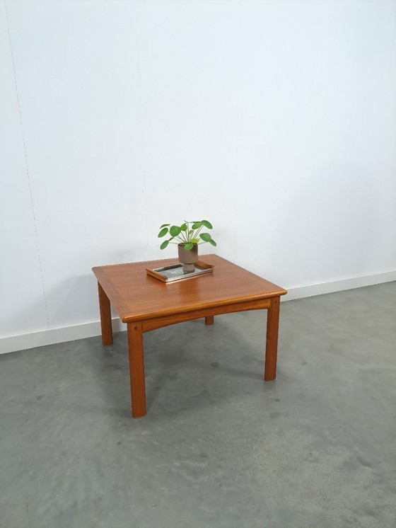 Image 1 of Table basse carrée danoise Glostrup en teck, n°1