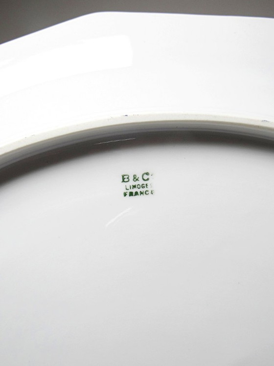 Image 1 of 28-piece Bernardaud Limoges porcelain dinner service with floral decoration, 1920s-1950s