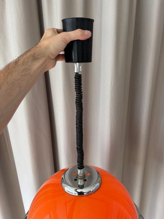 Vintage hanglamp uit 1973 in Space Age-stijl, oranje – chroom en acryl – Hanglampen, Plastic (photo 12 of 12)