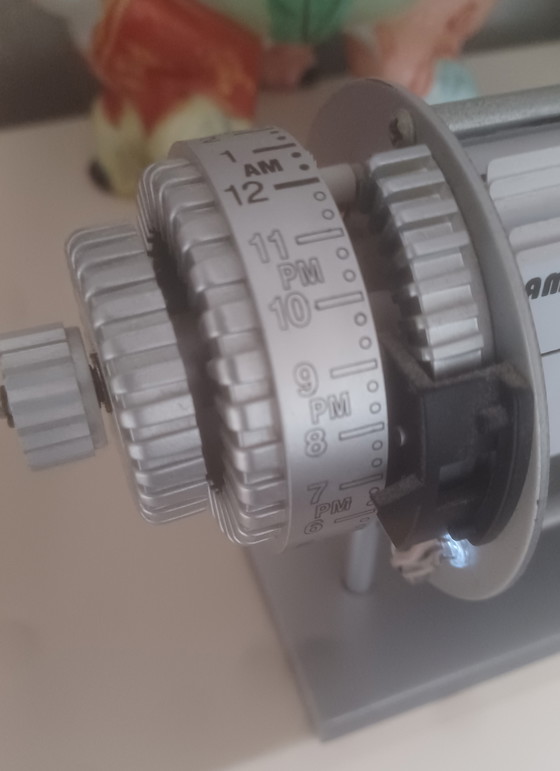 Image 1 of Green Lantern Bomba flip clock industrieel Dutch design klok